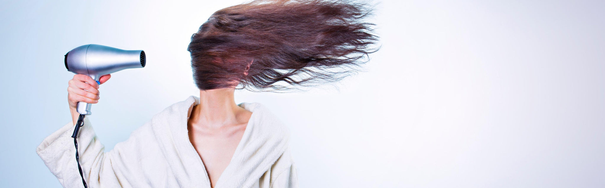 Comment faire un brushing parfait  toute seule à la maison