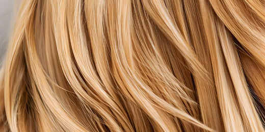 couleur miel naturelle et lumineuse pour vos cheveux
